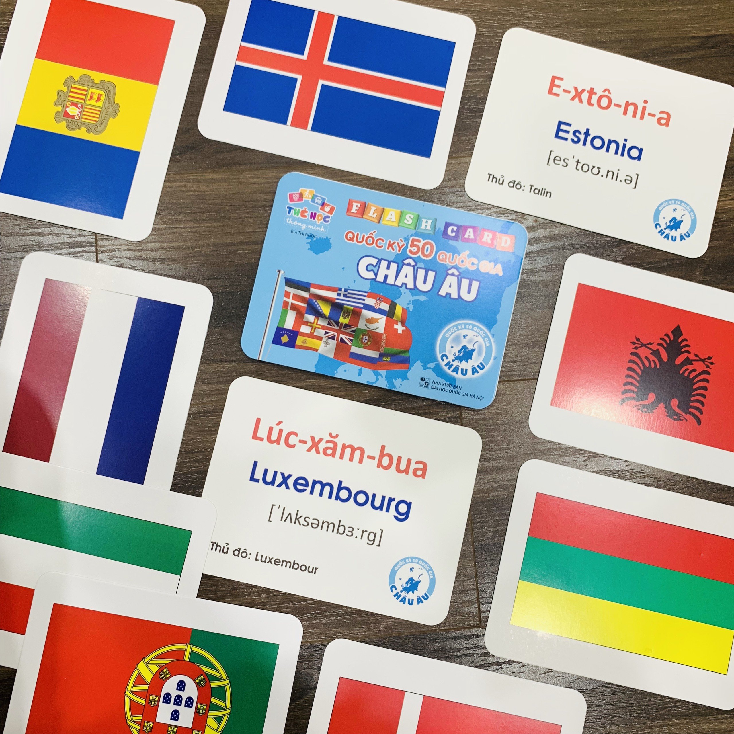 Thẻ Học Thông Minh Song Ngữ Cho Bé Phát Triển Trí Tuệ  Bộ 50 Thẻ Chủ Đề Quốc Kỳ Các Quốc Gia Châu Âu