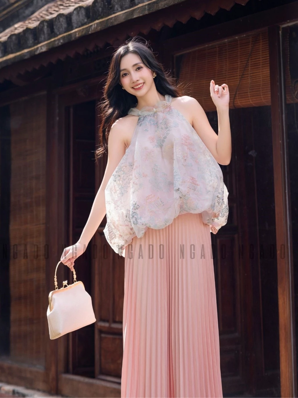 Áo yếm xanh thêu hoa NGADO , áo hở vai