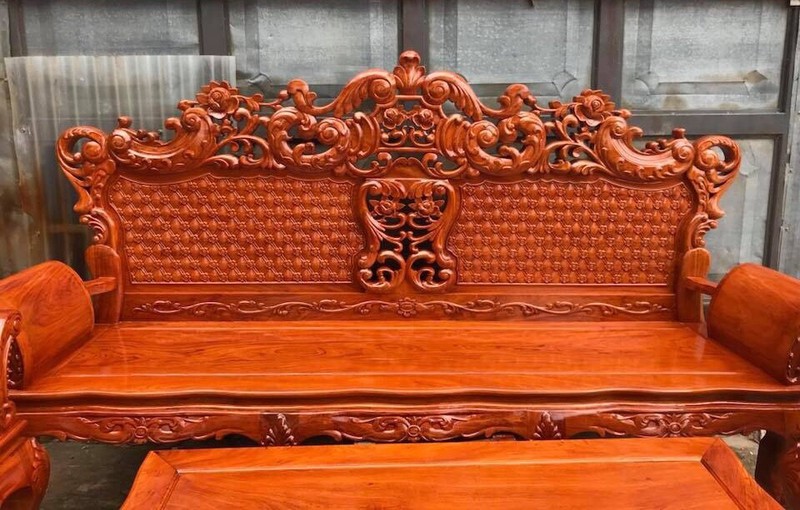 Bộ bàn ghế Hoàng Gia gỗ hương đá