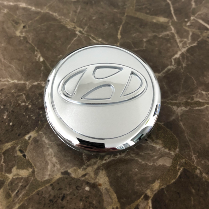 Logo chụp mâm, ốp lazang bánh xe ô tô Hyundai, đường kính 65mm