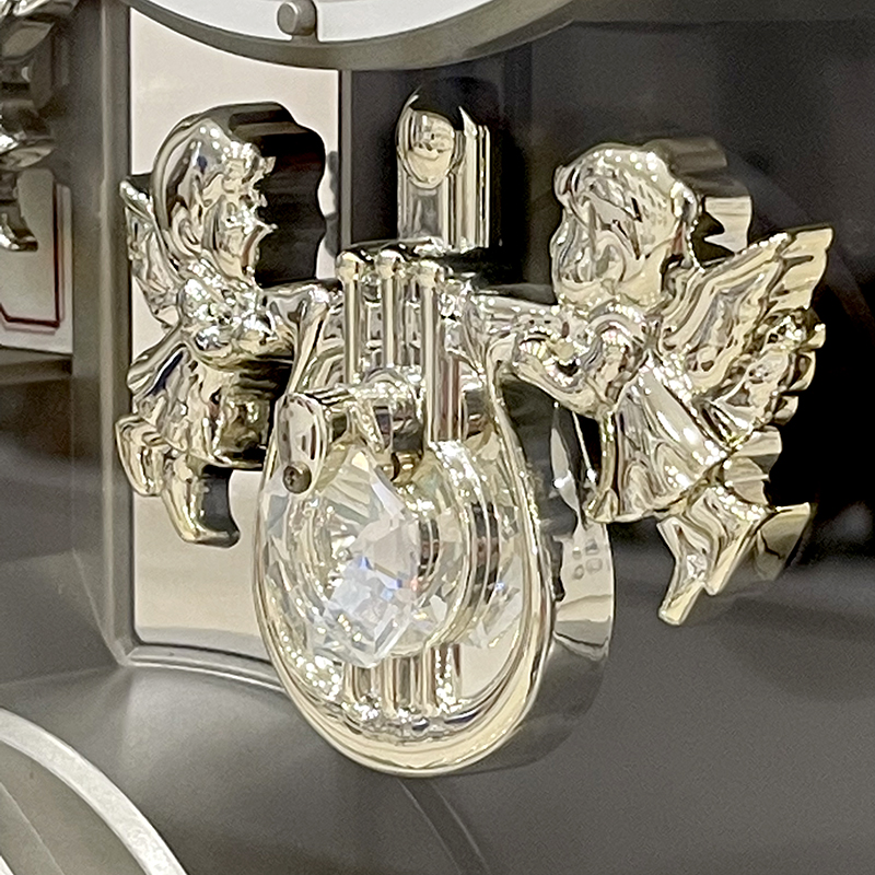 Đồng hồ Rhythm 4MJ894WU06 Kt 36.0 x 44.0 x 8.0cm, 2.5kg Vỏ gỗ. Dùng Pin.