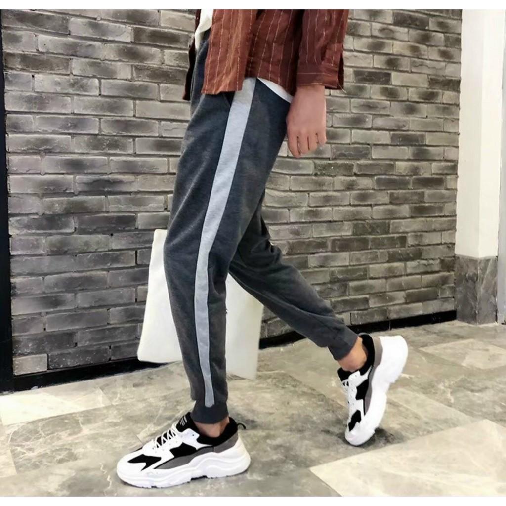 Quần JOGGER Dài Nam Nữ Unisex Chất Vải Nỉ Poly 2 Sọc CÓ KHOÁ Túi, Quần thể thao nam nữ jogger CÓ KHOÁC túi PHỐI 1 SỌC Cao Cấp kiểu bó ống Hàn Quốc chất vải đẹp BO LAI DẸP - JINS STORE