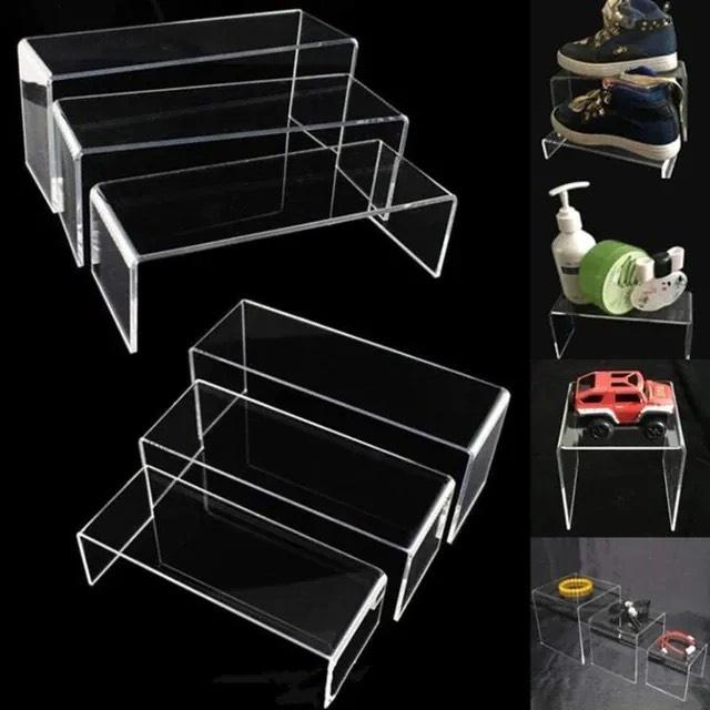Dày 4mm - Kệ mica chữ U trưng bày Mỹ Phẩm, Trang Sức, Búp Bê, Nhân Vật, bánh
