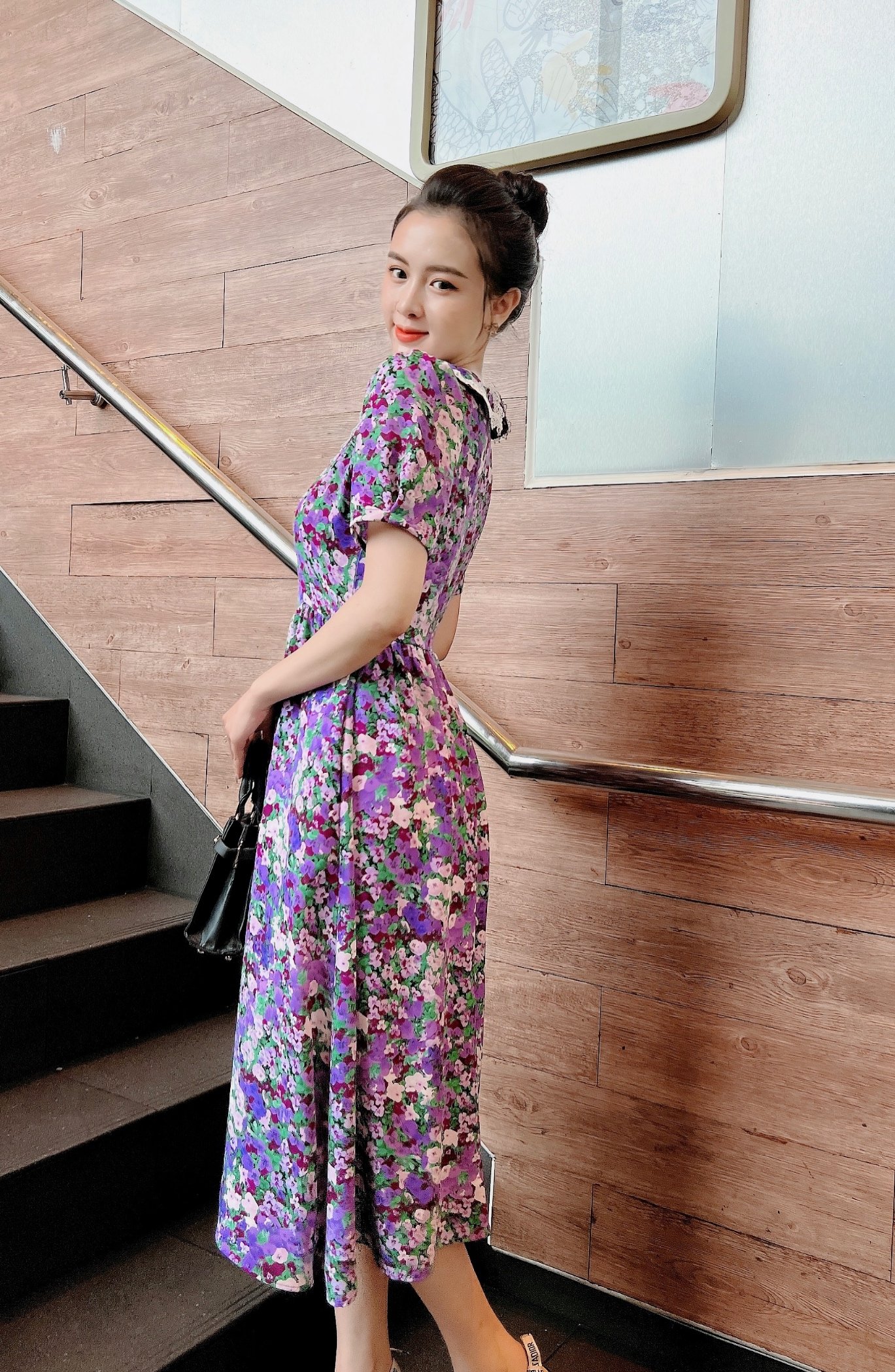 ĐẦM HOA TIỂU THƯ CỔ SEN PHỐI VIỀN REN – M04