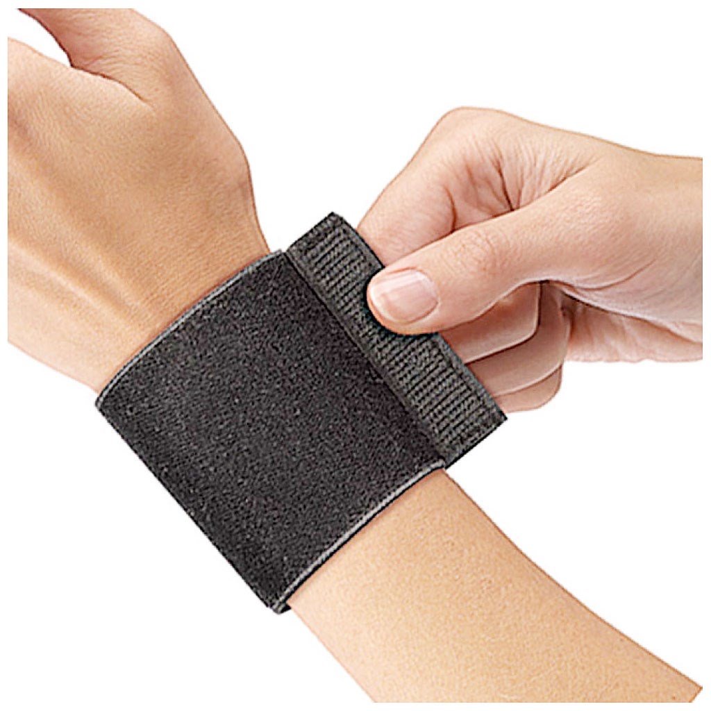 Mueller WRIST SUPPORT W/Loop- băng giữ cổ tay