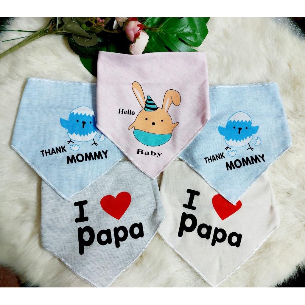 Khăn yếm tam giác cúc bấm I love Papa cho bé