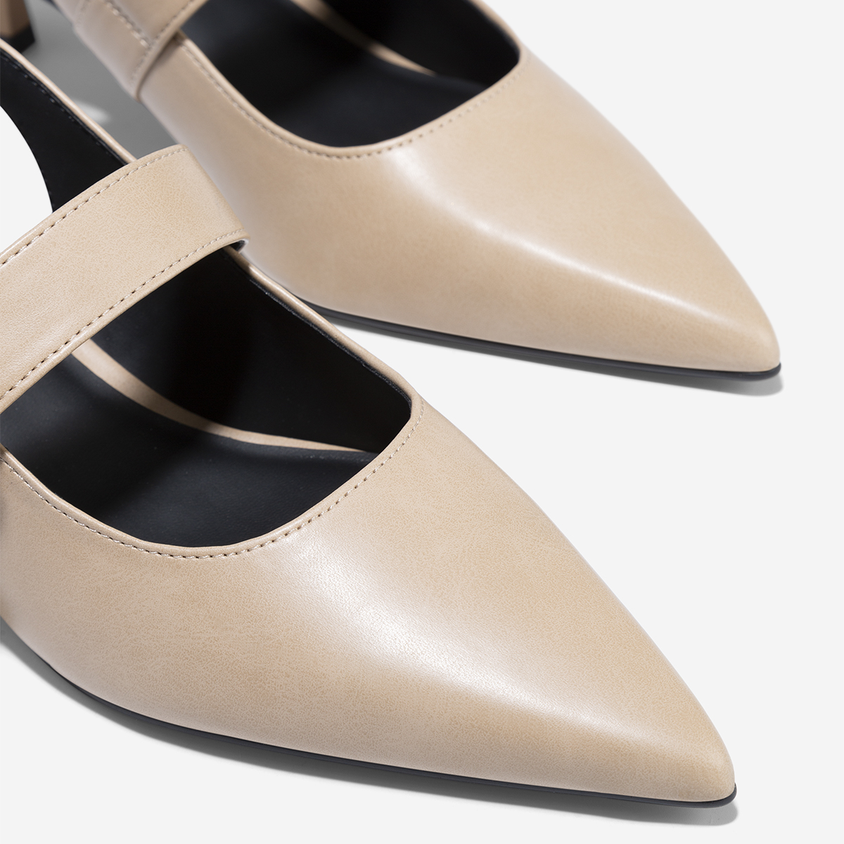 Giày bít mũi nhọn slingback phối quai - BMN 0658