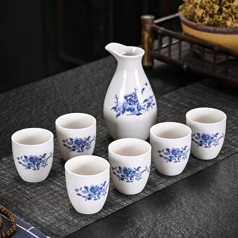 Bộ ly uống rượu gốm sứ họa tiết hoa văn đẹp