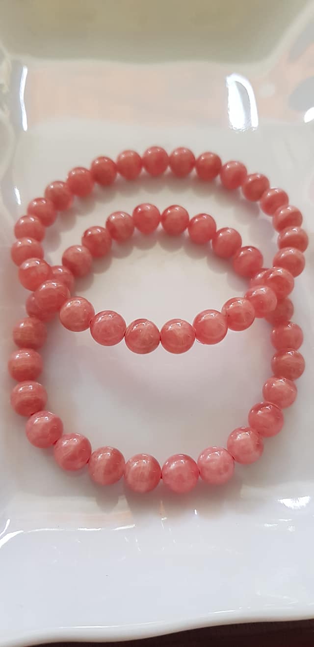 Vòng tay phong thủy Đá Đào Hoa tự nhiên Mới Đẹp AAA hạt tròn size 8mm Màu Hồng tươi bóng đẹp Nữ mệnh hỏa, mệnh thổ ạ Công dụng may mắn, tài lộc, tốt sức khỏe, xinh đẹp tay ạ