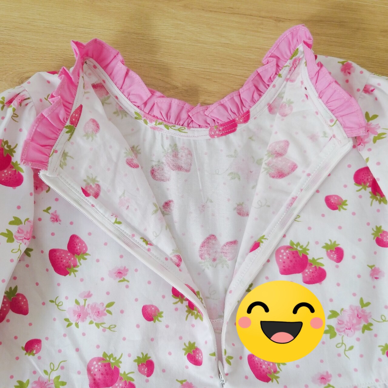 Váy Bé Gái Babydoll Hình Trái Dâu DA192