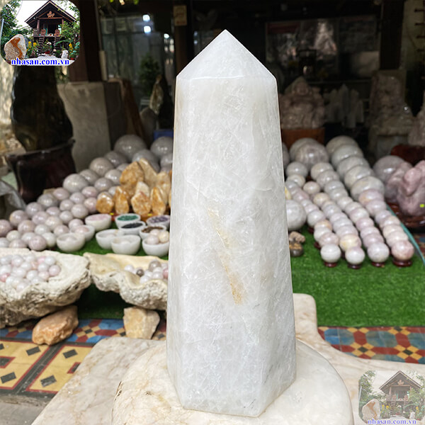 Trụ lục lăng thạch anh trắng tự nhiên nguyên khối trấn trạch-5.2kg -T582