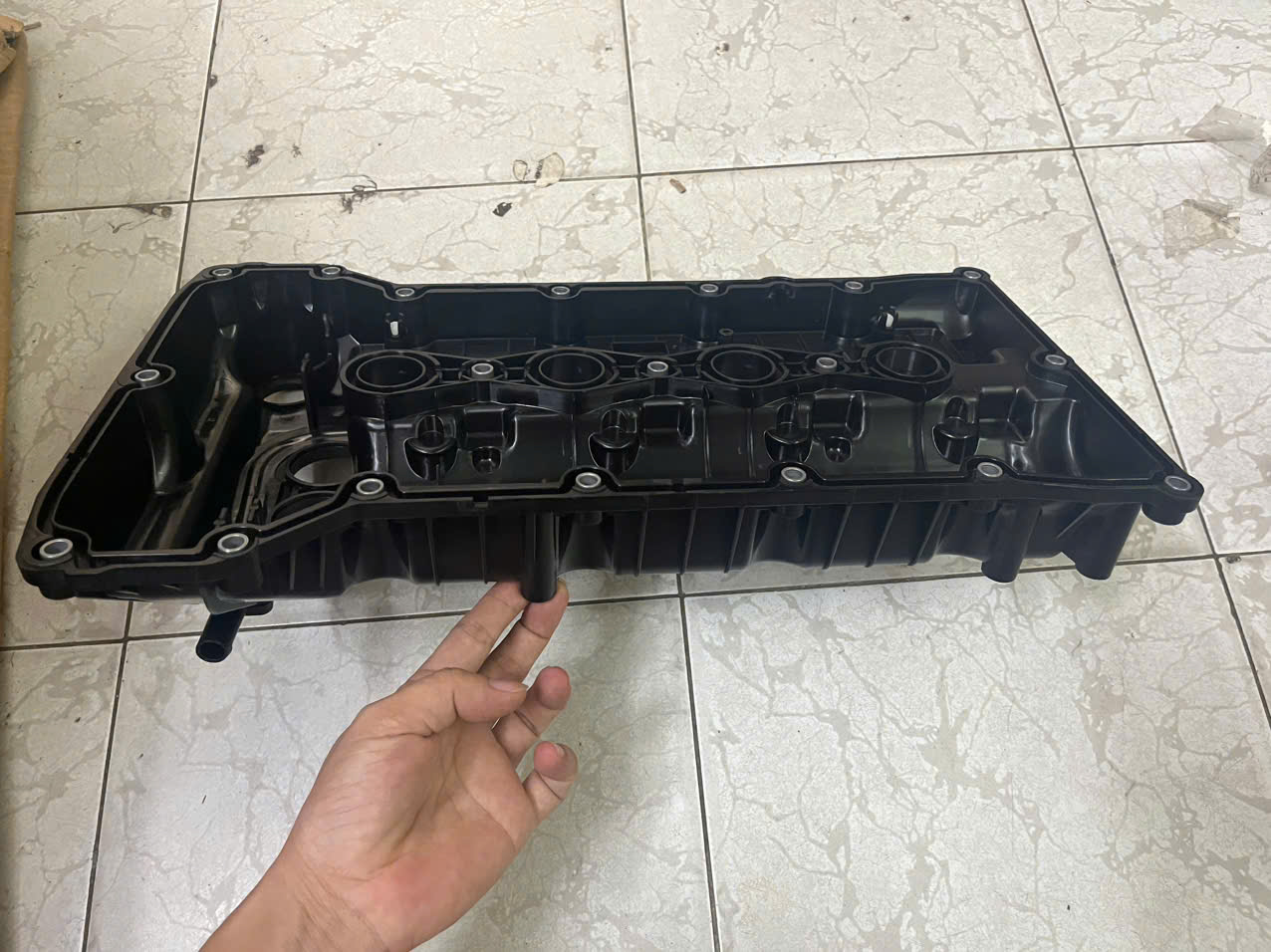 Nắp mặt máy (Nhựa) MG ZS (Bản Thái) 2020-