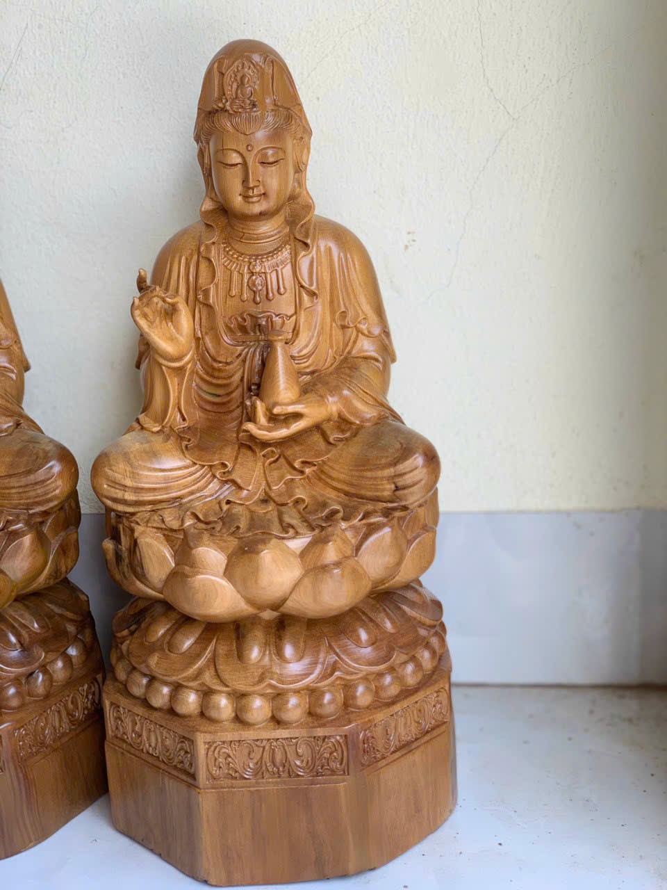 TƯỢNG PHẬT MẸ QUAN ÂM BỒ TÁT GỖ BÁCH XANH THƠM NỨC KT CAO 40CM