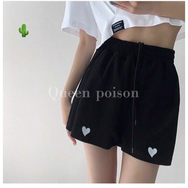 Quần sọt nữ thêu tim