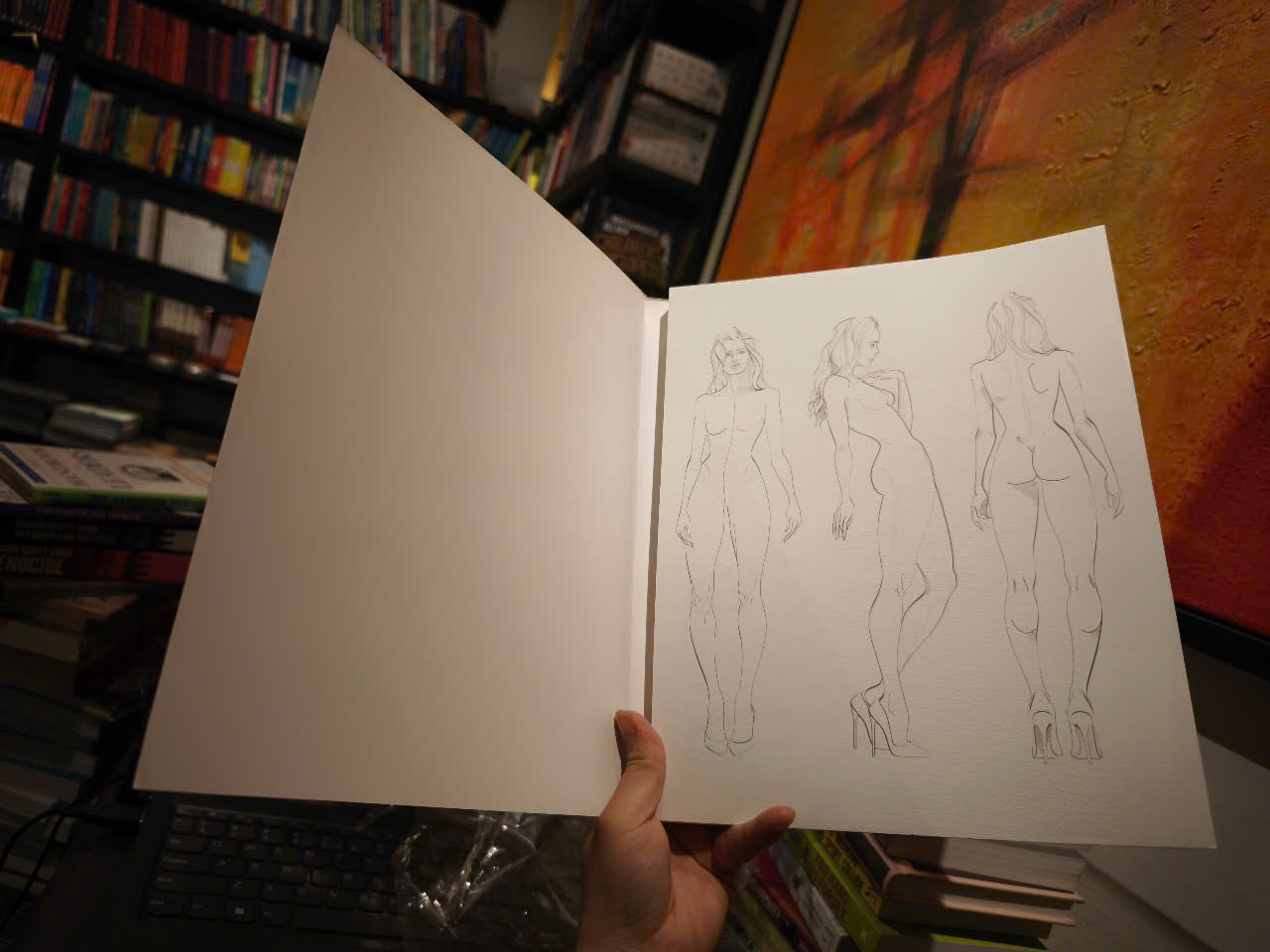 Sách - Design &amp; Illustrate: Fashion Figure Templates by Pepin Van Roojen