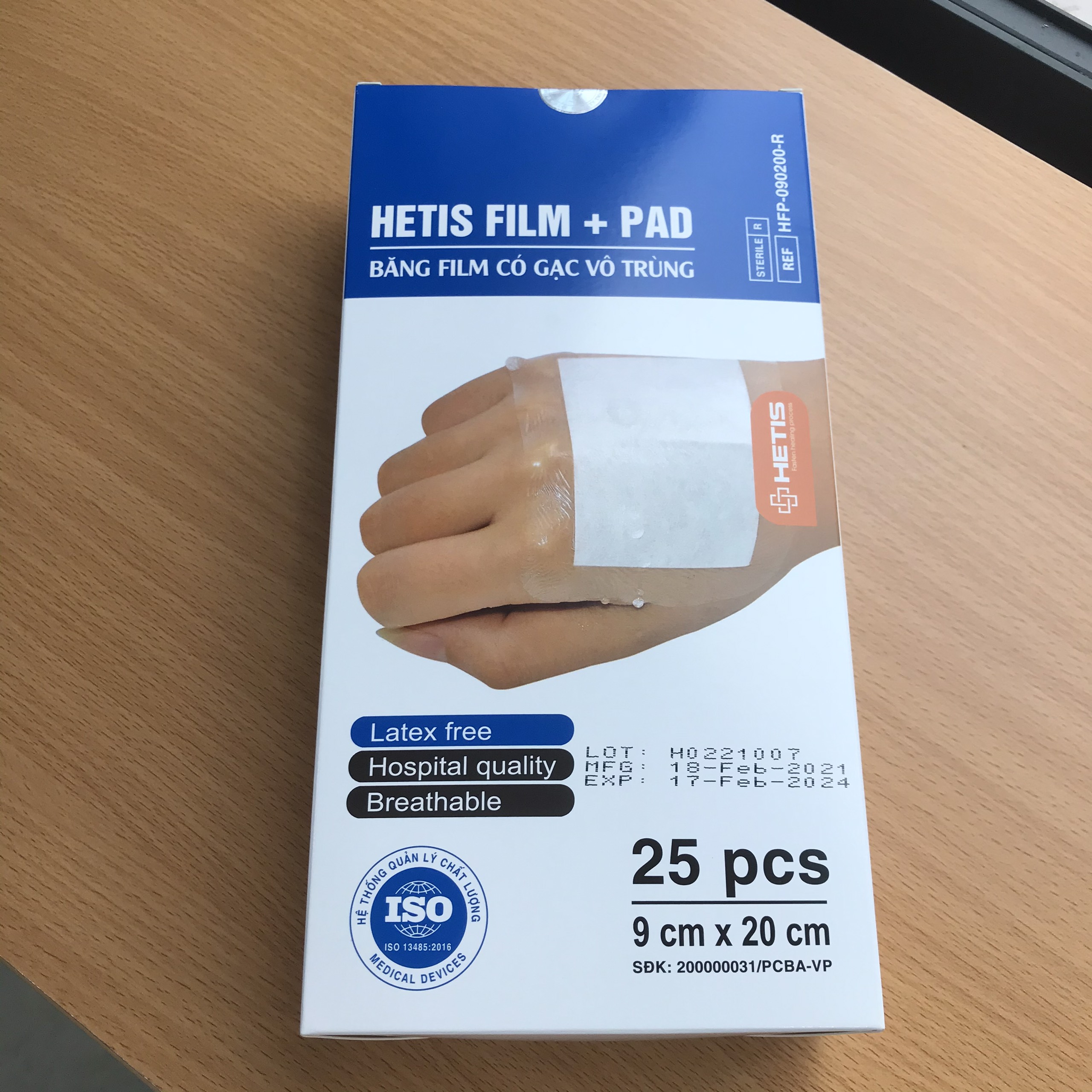 Hộp 25 miếng băng dán vết thương chống thấm nước HETIS FILM PAD băng film trong suốt có gạc vô trùng