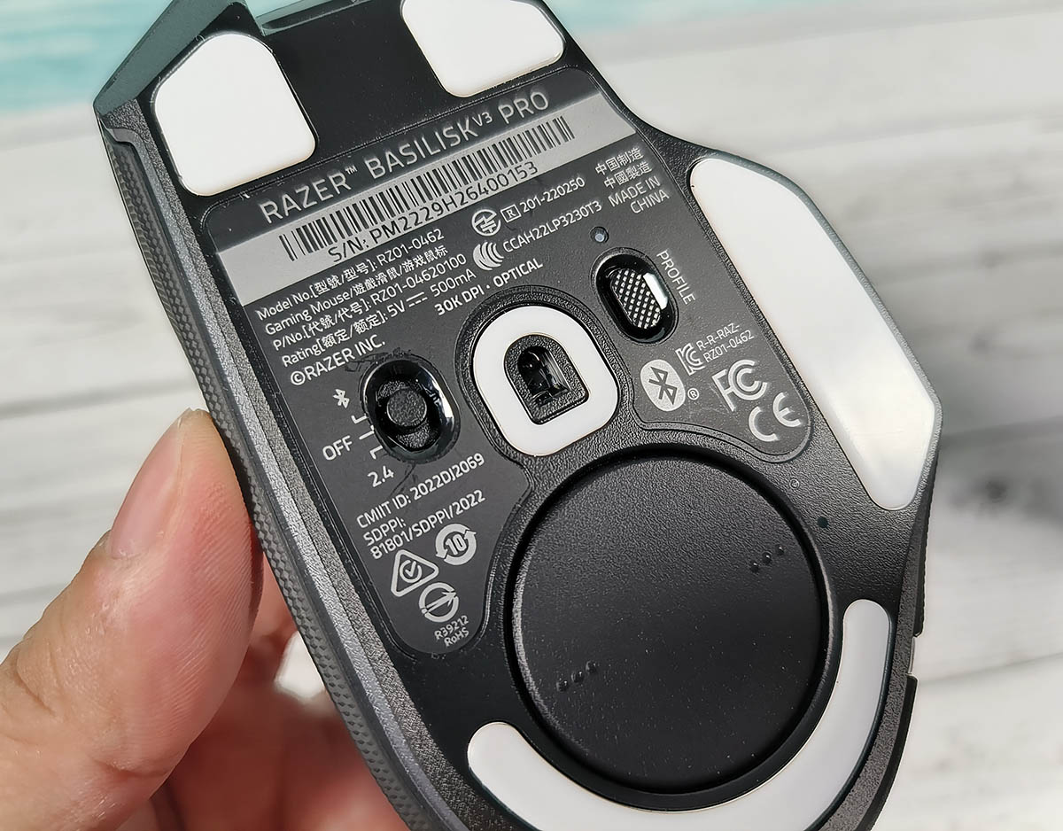 Chuột Razer Basilisk V3 Pro (kèm Mouse Dock Pro) - Mới, hàng chính hãng
