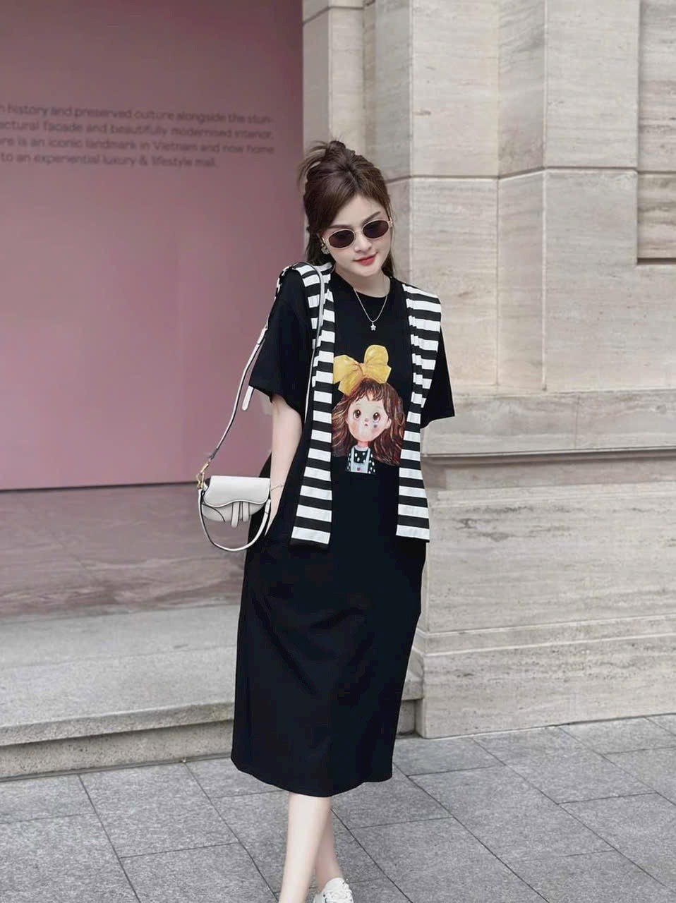 ĐẦM XUÔNG IN HÌNH CÔ GÁI KÈM CHOÀNG  VẠT 2 MÀU Y HÌNH