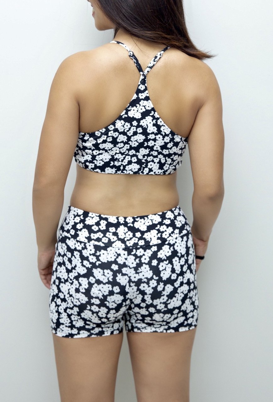 Áo bikini đa năng Gym-to-swim LMcation Ana - Hoa Nhí Đen Trắng