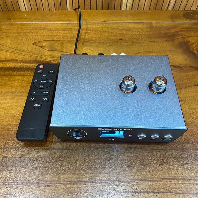 Pre Đèn SUCA AUDIO U8 - Full Balance - Hàng Chính Hãng