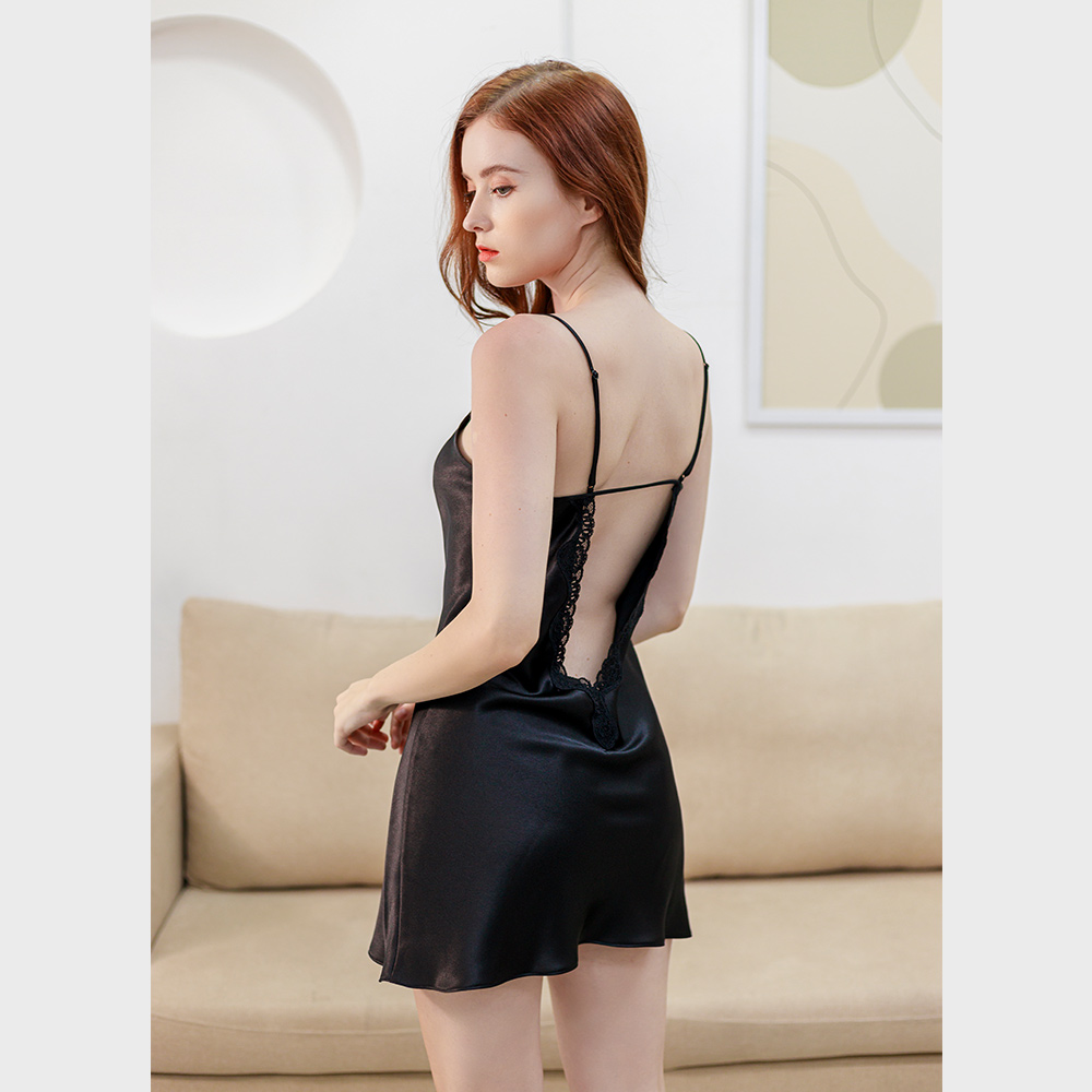 Đầm ngủ phi lụa cao cấp WANNABE DNS39 váy ngủ 2 dây đính ren vai, lưng khoét chữ V sâu viền ren khoe lưng quyến rũ