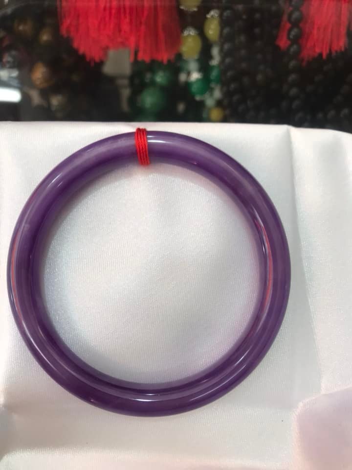 Vòng cẩm thạch Tím Mới Size 54mm x 7mm Vòng Tím Đậm Bóng Đẹp Hợp Nữ mệnh Hỏa Thổ Nữ cân nặng 53kg - 64kg ạ