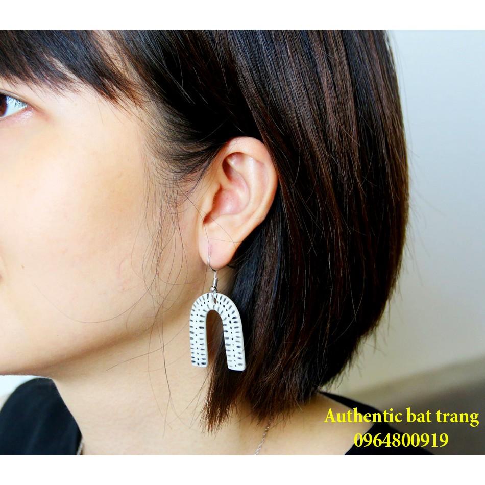 KHUYÊN TAI GỐM SỨ HÌNH C - PHONG CÁCH CHÂU ÂU