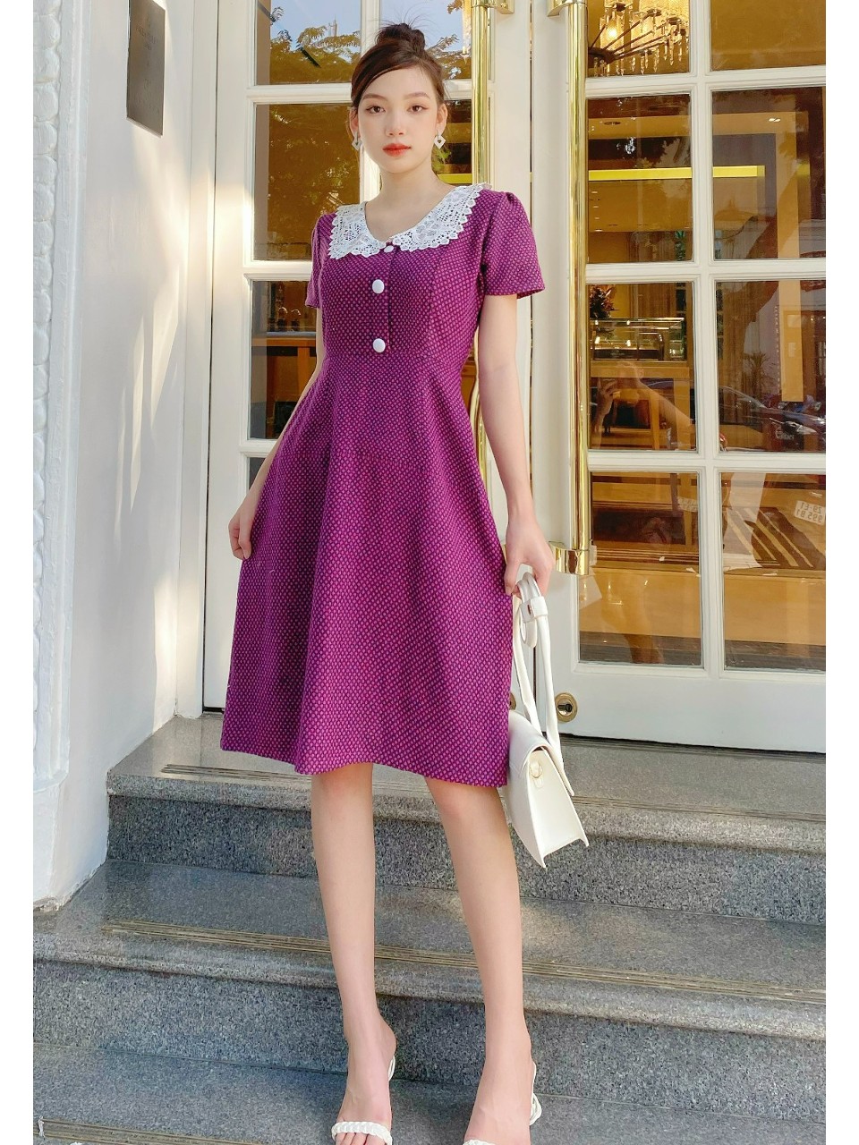 Đầm suôn cổ ren thêu phối nút bọc duyên dáng D057 - Lady Fashion