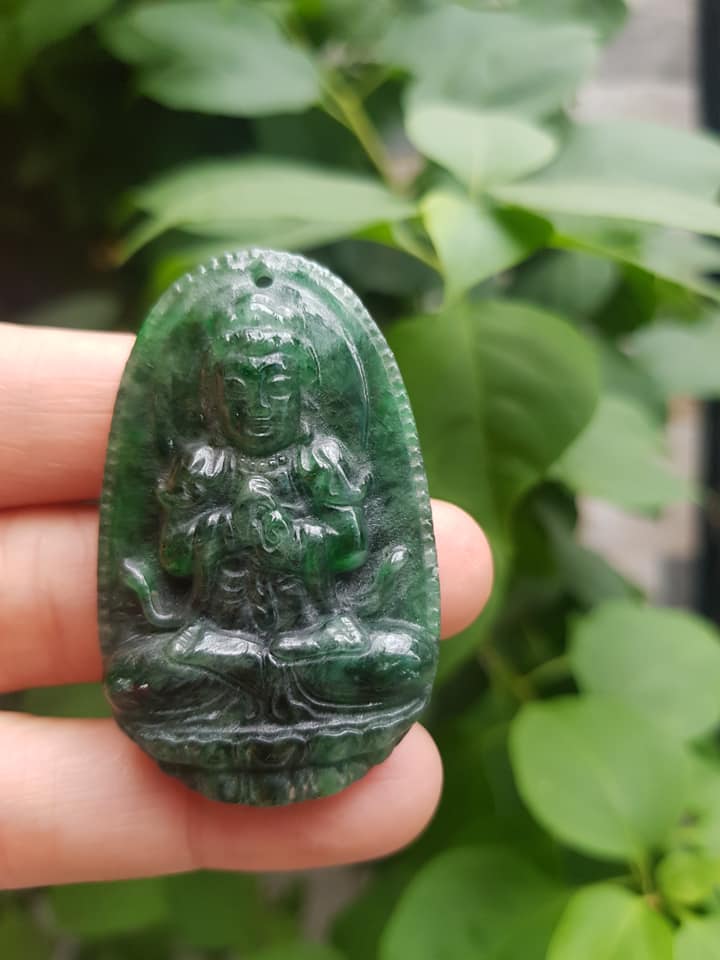 Mặt Phật Đại Nhật Như Lai Đá Cẩm Thạch Xanh Đậm Tự Nhiên Size Cao 48mm x Ngang 30mm x Dầy 7mm Phật Độ Mệnh Nam Tuổi Mùi Thân Mệnh Thủy Mộc ạ