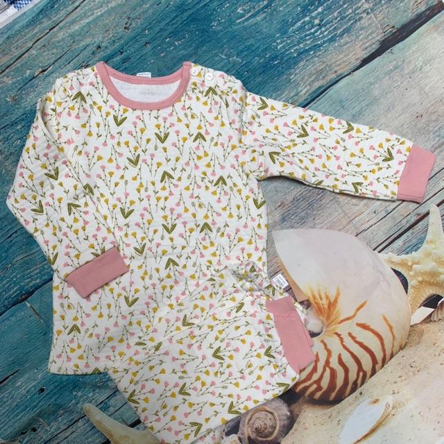 Bộ xuất Hàn cho bé