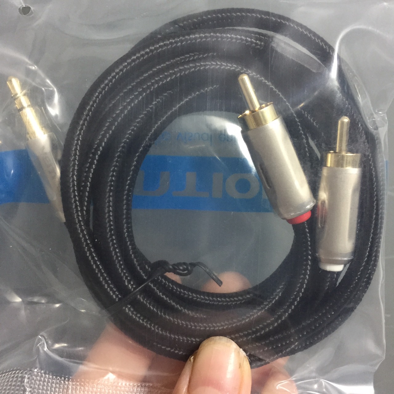 Cáp chuyển Audio 3.5mm male ra 2 đầu RCA Male dây dù Vention BCIBG / BCNBG - Hàng chính hãng