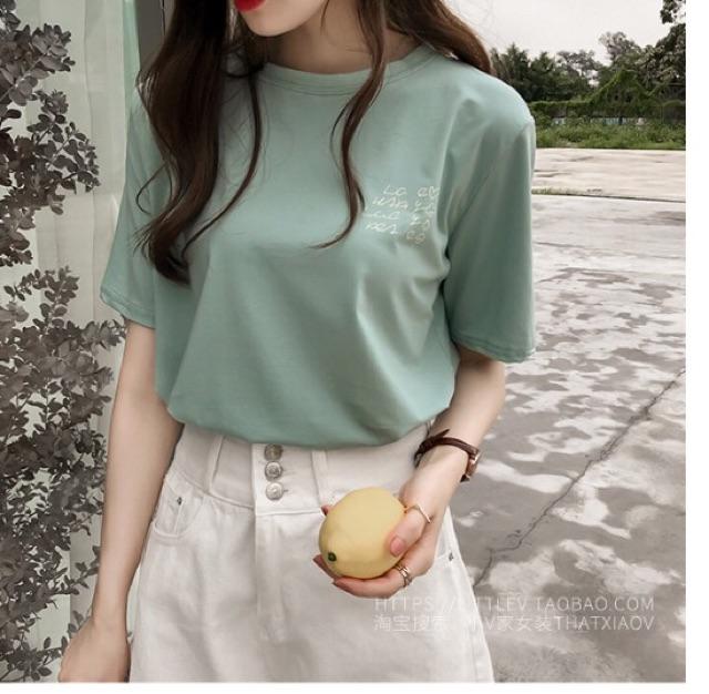 Áo thun tay lỡ form rộng