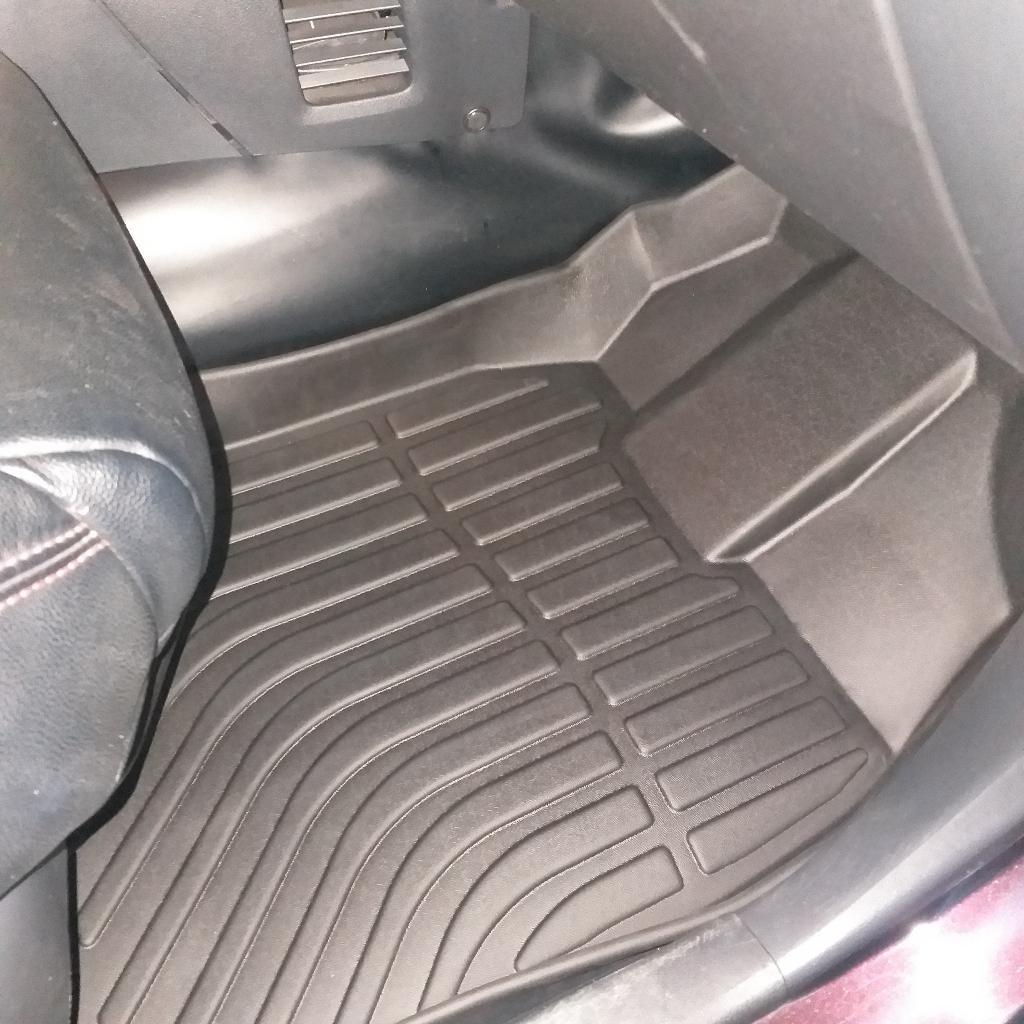 Thảm lót sàn xe ô tô Toyota Rush 2017- nay Nhãn hiệu Macsim hàng loại 2