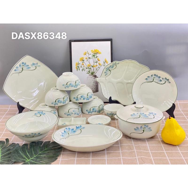 Bộ bát đĩa men trắng kem, họa tiết hoa sen vẽ thủ công. Gốm sứ Bát Tràng.