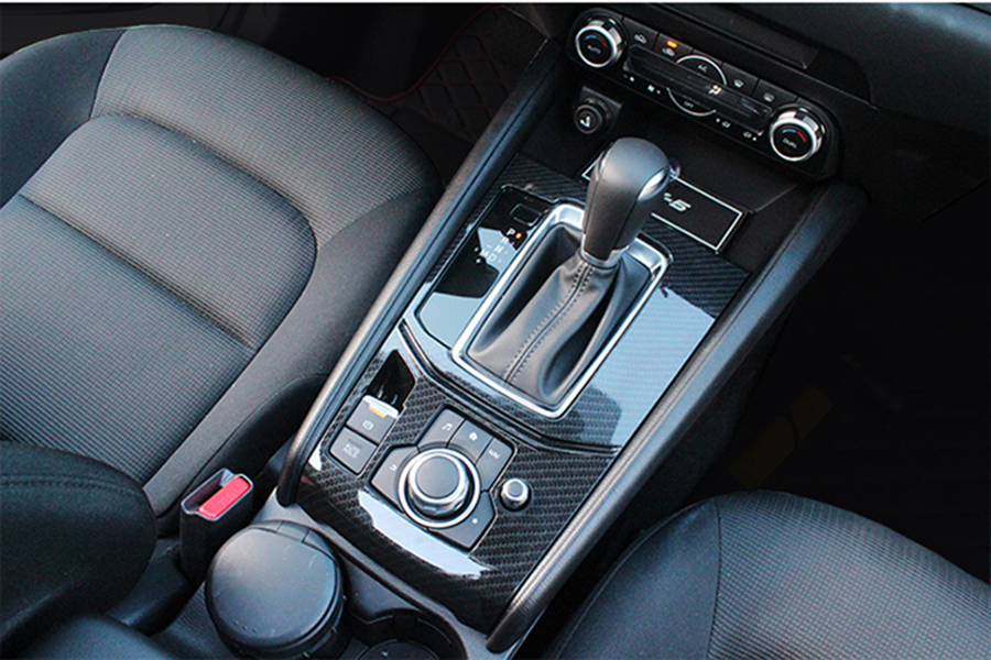 Ốp trang trí bảng số xe mazda cx5 2018