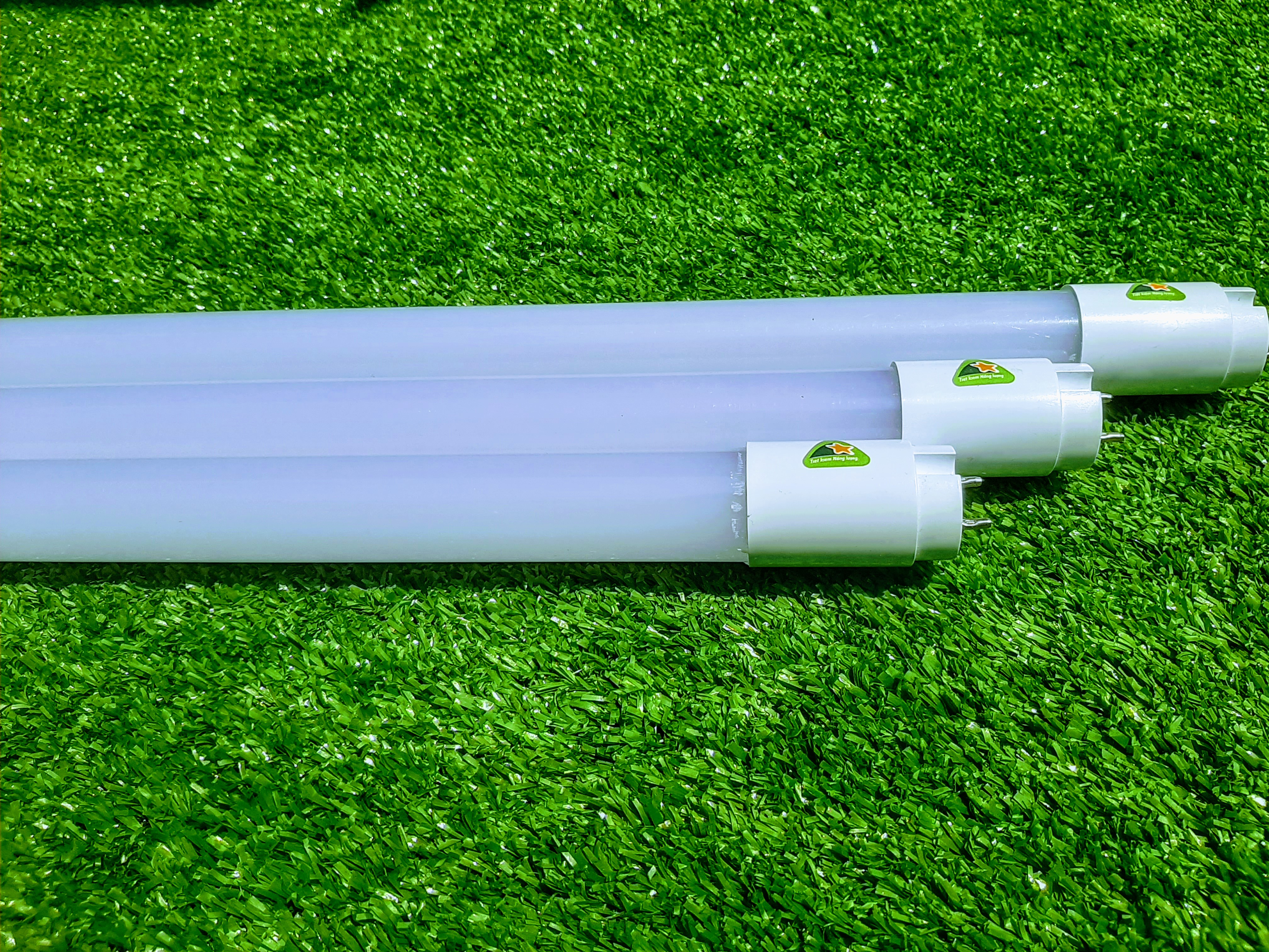 Combo 3 Bóng Đèn Led Tuýp Nhựa Nano 60cm Chống Vỡ 10W Ánh Sáng Trắng 6500K