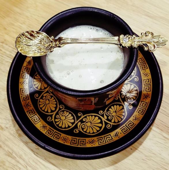Muỗng phong cách cổ điển