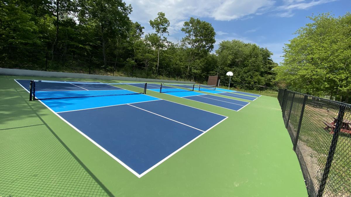 Sơn Chuyên Dụng Sân Thể Thao HTS SPORT cho sân Pickleball, Tennis, Cầu lông, Bóng rổ, Tennis, sân khác
