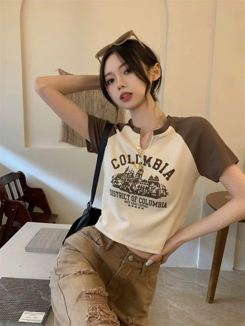 Áo croptop kiểu nữ 2N Unisex COLOMBIA tay ngắn màu be phối nâu