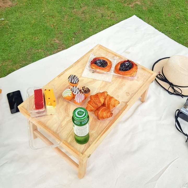 Bàn Ăn Bàn Làm Việc Gấp Gọn Dùng Trên Giường Hoặc Picnic