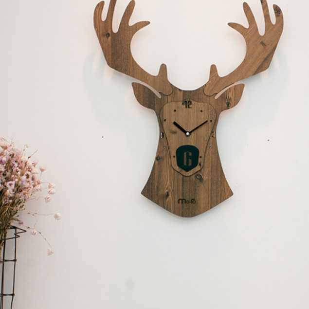 Đồng hồ treo tường trang trí kim trôi yên lặng Tuần Lộc - Reindeer Wall Clock