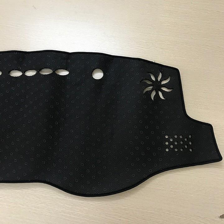 Thảm taplo loại lông cừu xe Toyota Rush 2018-2020