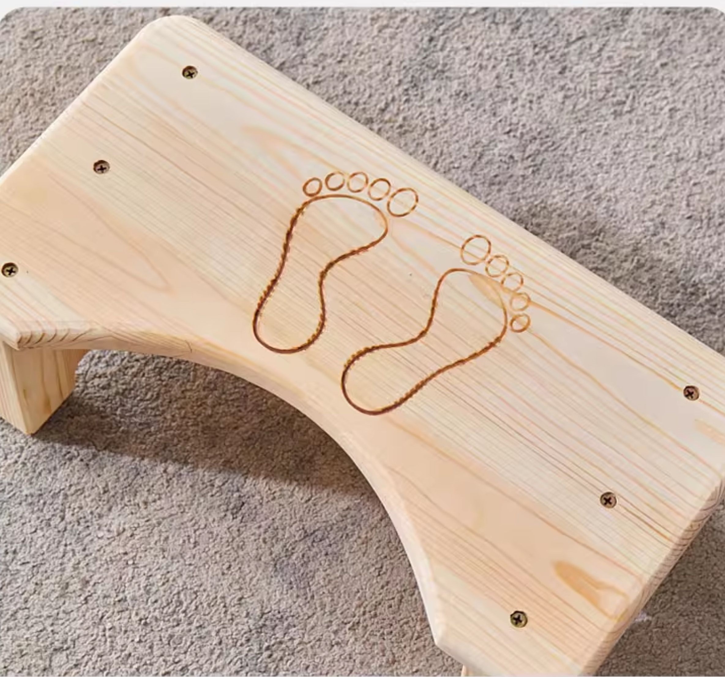 Ghế Gỗ kê chân đi toilet tạo góc nghiêng 35 độ dễ dàng đi vệ sinh hơn Chất liệu Gỗ tự nhiên Chắc Chắn