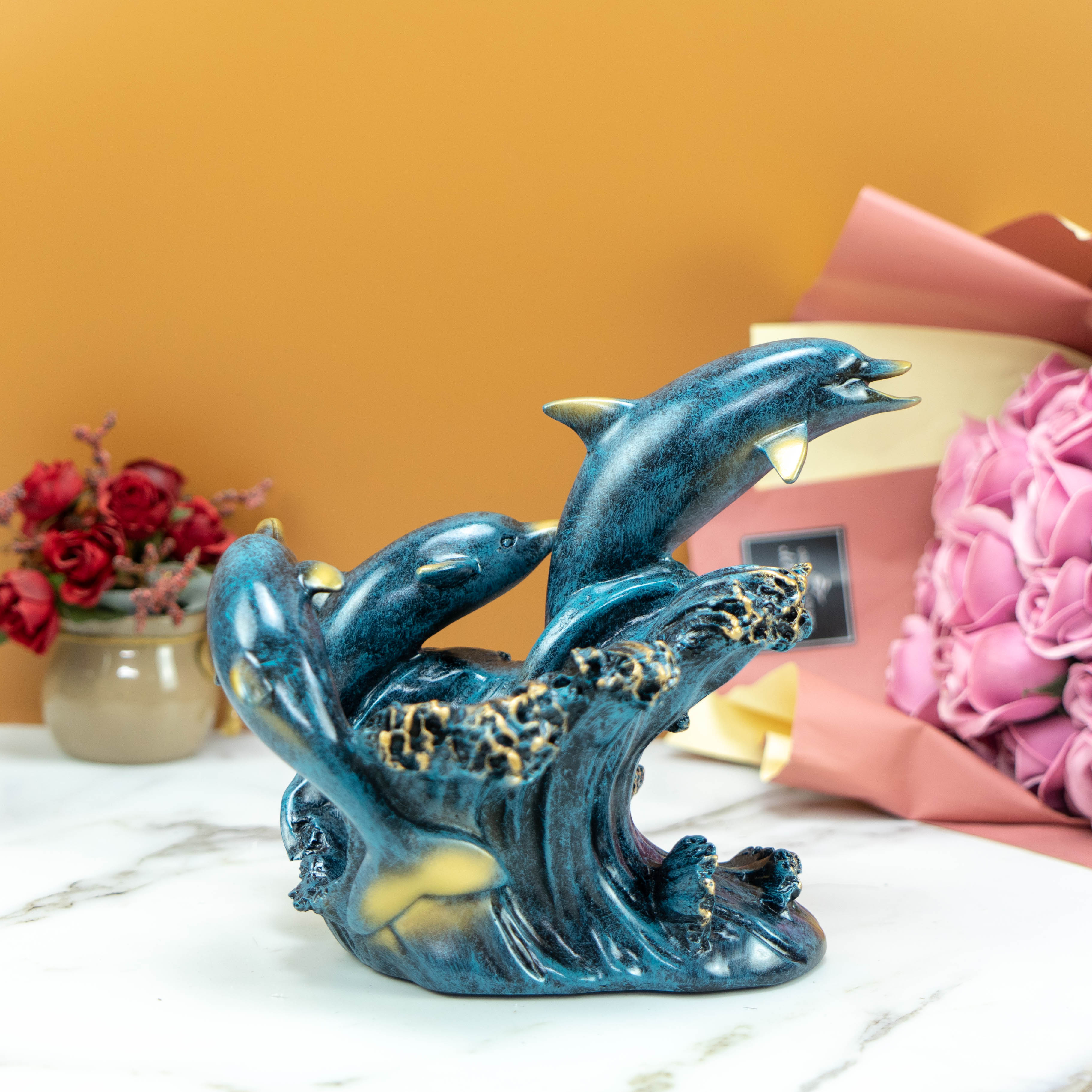 Kệ rượu vang Cá heo trên sóng - Trang trí tủ rượu, nhà bếp, decor phòng khách, nhà hàng, quán cafe
