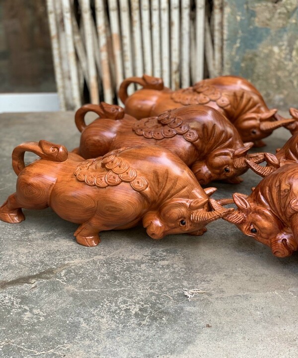 Cặp Tượng Gỗ Bò Tót