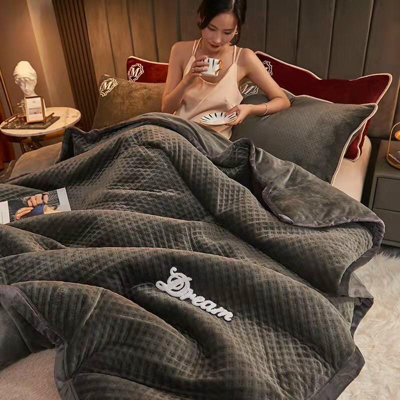 Chăn nỉ DREAM mẫu mới nặng 2,2kg size 230x200cm