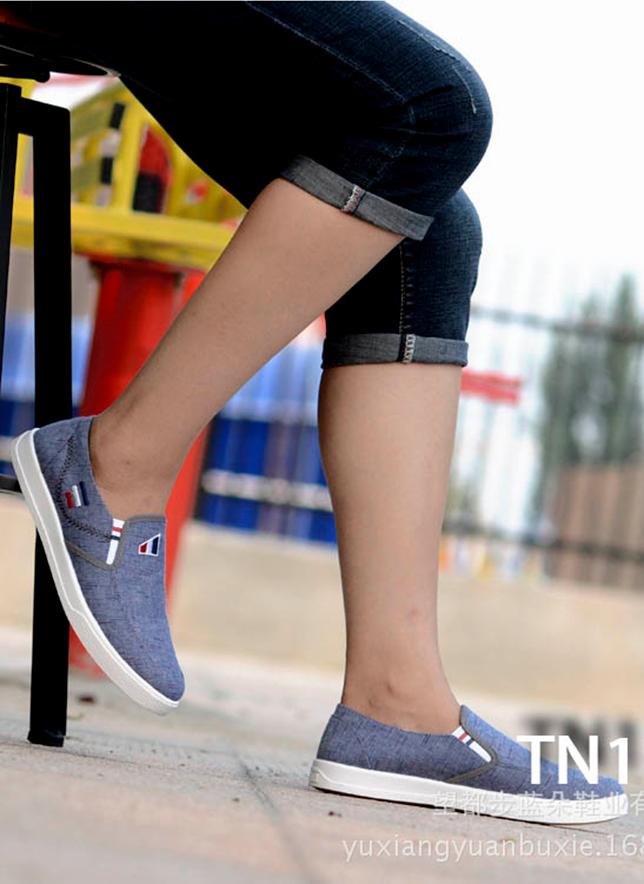 Giày Sneaker Nam Kiểu Dáng Thể Thao Năng Động - Màu Xanh Navy - TN11