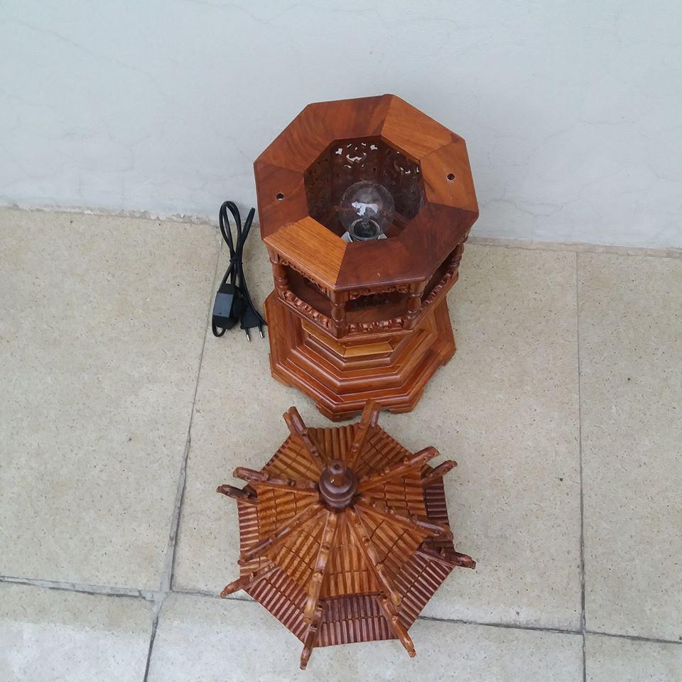 Đèn thờ kiểu tháp chùa .gỗ hương cao 81cmx35cmx35cm