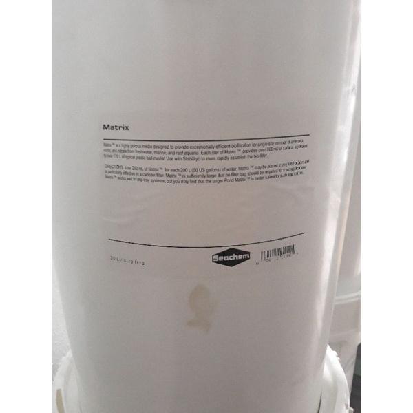 Đá matrix túi 100ml 200ml- vật liệu lọc seachem matrix - Vật liệu lọc tốt nhất cho hồ cá - sseachem matrix giá tốt nhất