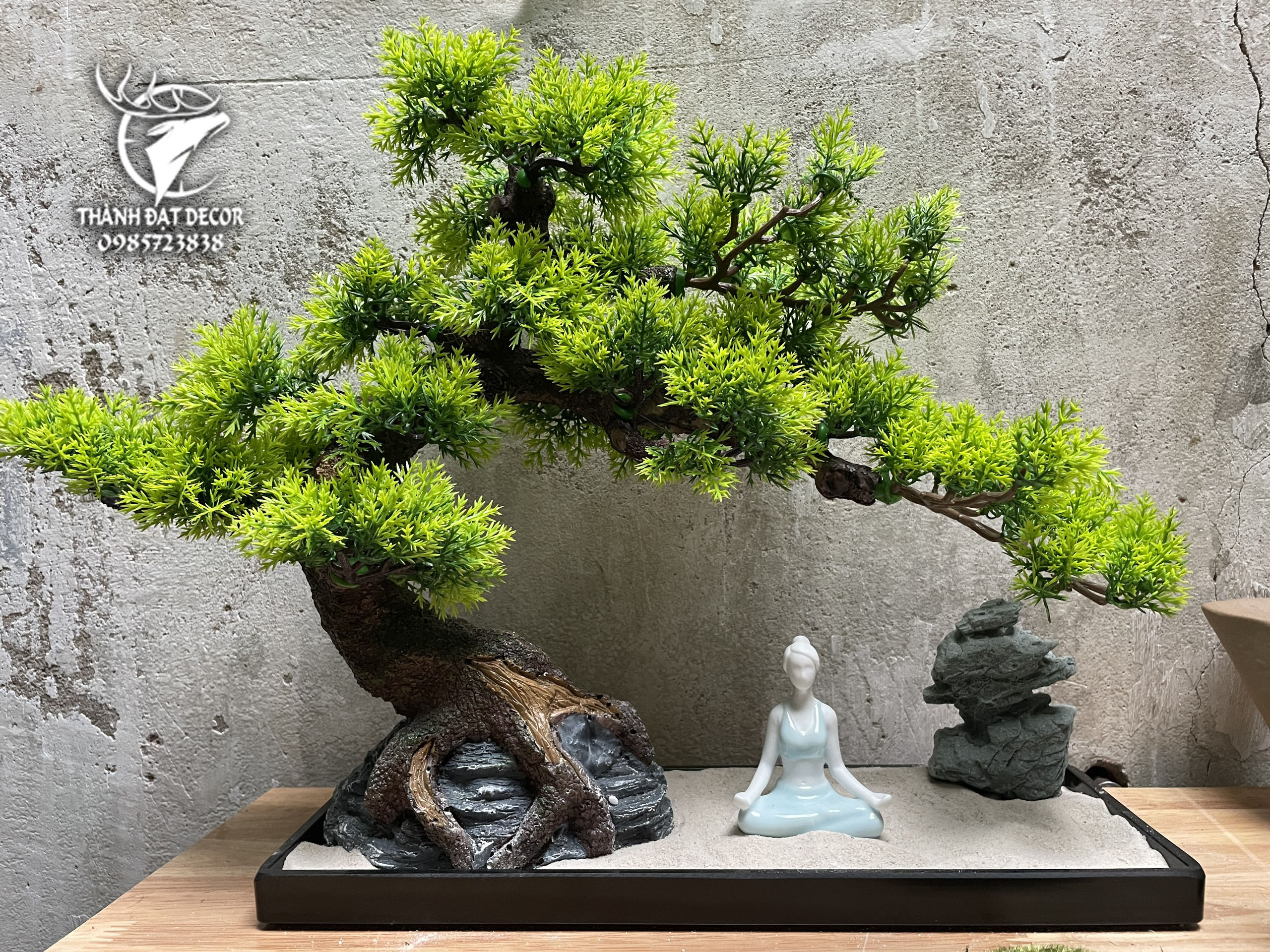 Cây Tùng Bonsai Bằng Nhựa  size 48 Trang Trí Tiểu Cảnh, Trang Trí Kèm Các Mẫu Tượng Mini